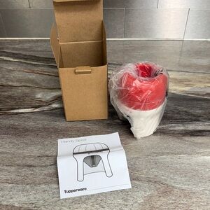 NEW Tupperware Handy Spiral